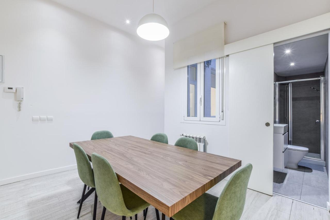 Apartmán Amplio Apartamento En Malasana Para 6 Personas Madrid Exteriér fotografie